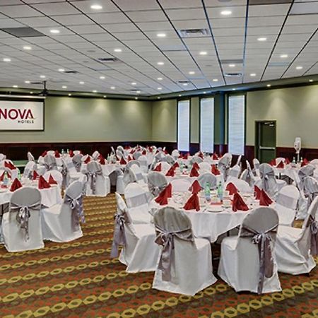 Chateau Nova Hotel פורט מקמארי מראה חיצוני תמונה